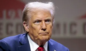 Ông Trump kiện đài CBS với cáo buộc chỉnh sửa cuộc phỏng vấn bà Harris Ông Trump kiện đài CBS với cáo buộc chỉnh sửa cuộc phỏng vấn bà Harris