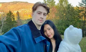 Chàng trai Canada 'đổi đời' nhờ tình yêu của cô gái Việt Chàng trai Canada 'đổi đời' nhờ tình yêu của cô gái Việt