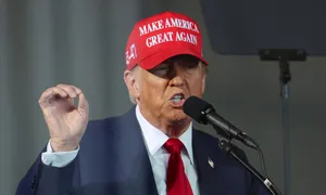 Cổ phiếu Trump Media tăng vọt trước ngày bầu cử Cổ phiếu Trump Media tăng vọt trước ngày bầu cử