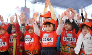 2.000 em nhỏ hoàn thành đường chạy Kun Marathon Hải Phòng