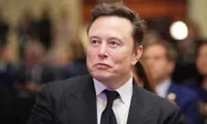 Elon Musk nêu vấn đề 'Mỹ giải phóng người Anh khỏi chính phủ' Elon Musk nêu vấn đề 'Mỹ giải phóng người Anh khỏi chính phủ'