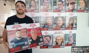 Israel tìm thấy thi thể con tin trong đường hầm Gaza Israel tìm thấy thi thể con tin trong đường hầm Gaza